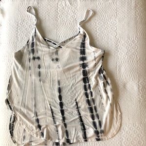 Tie dye flowy tank top